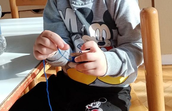 Народно творештво – Мотање клопче и шарање завеси